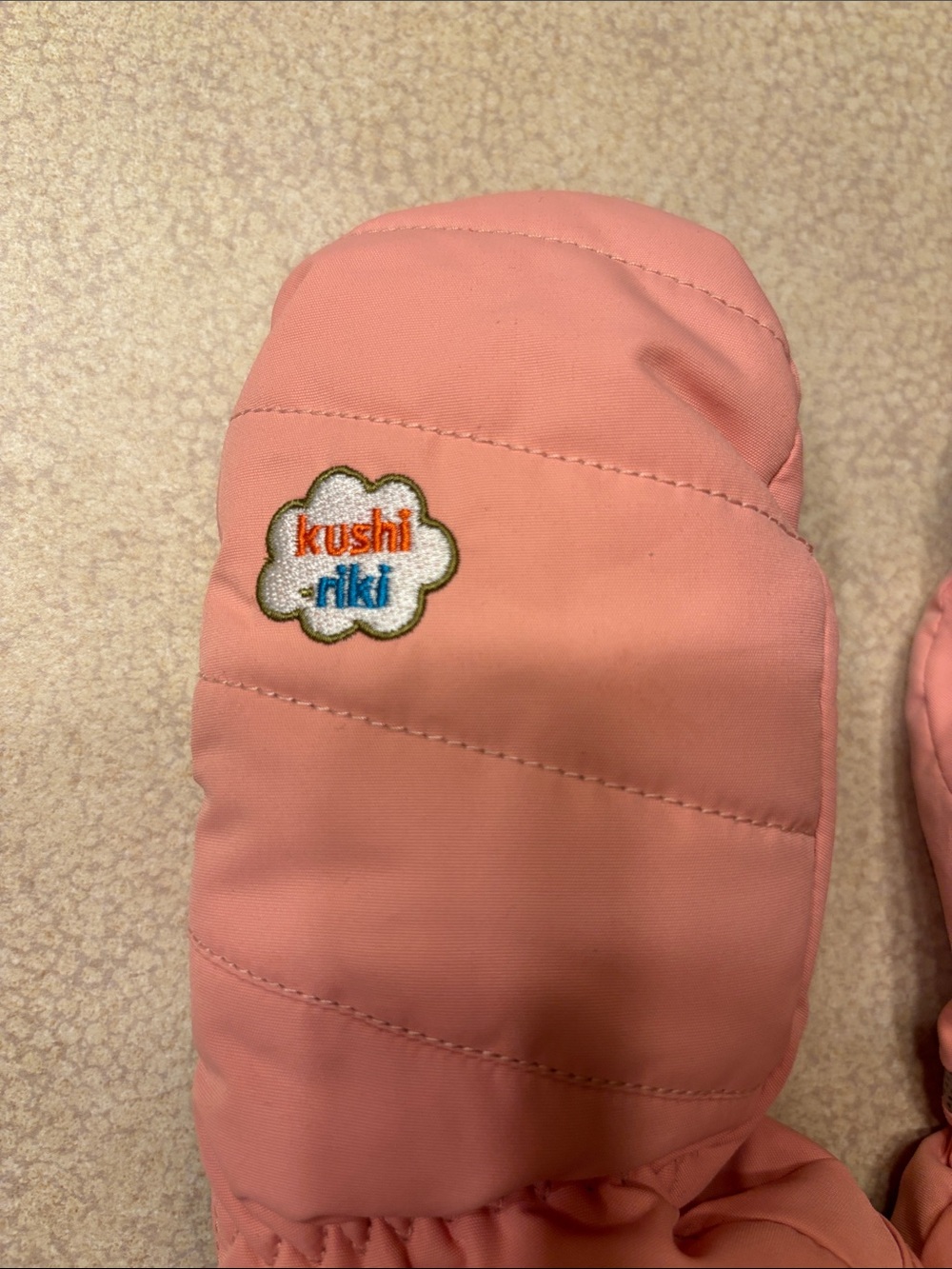 Kushi-riki Kids Pink Insulated Mittens with Zipper and Drawstring - Picture 2 of 8